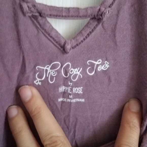 Light Top - Picture 3 of 3